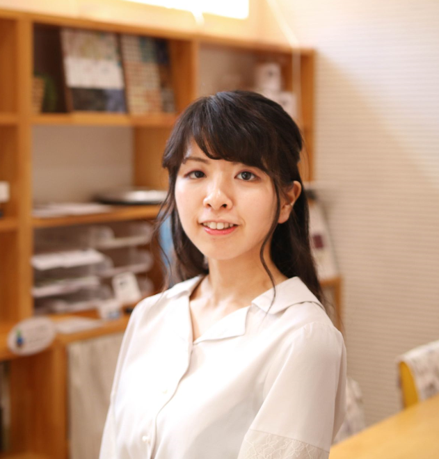 総務管理部 高嶋 亜里紗