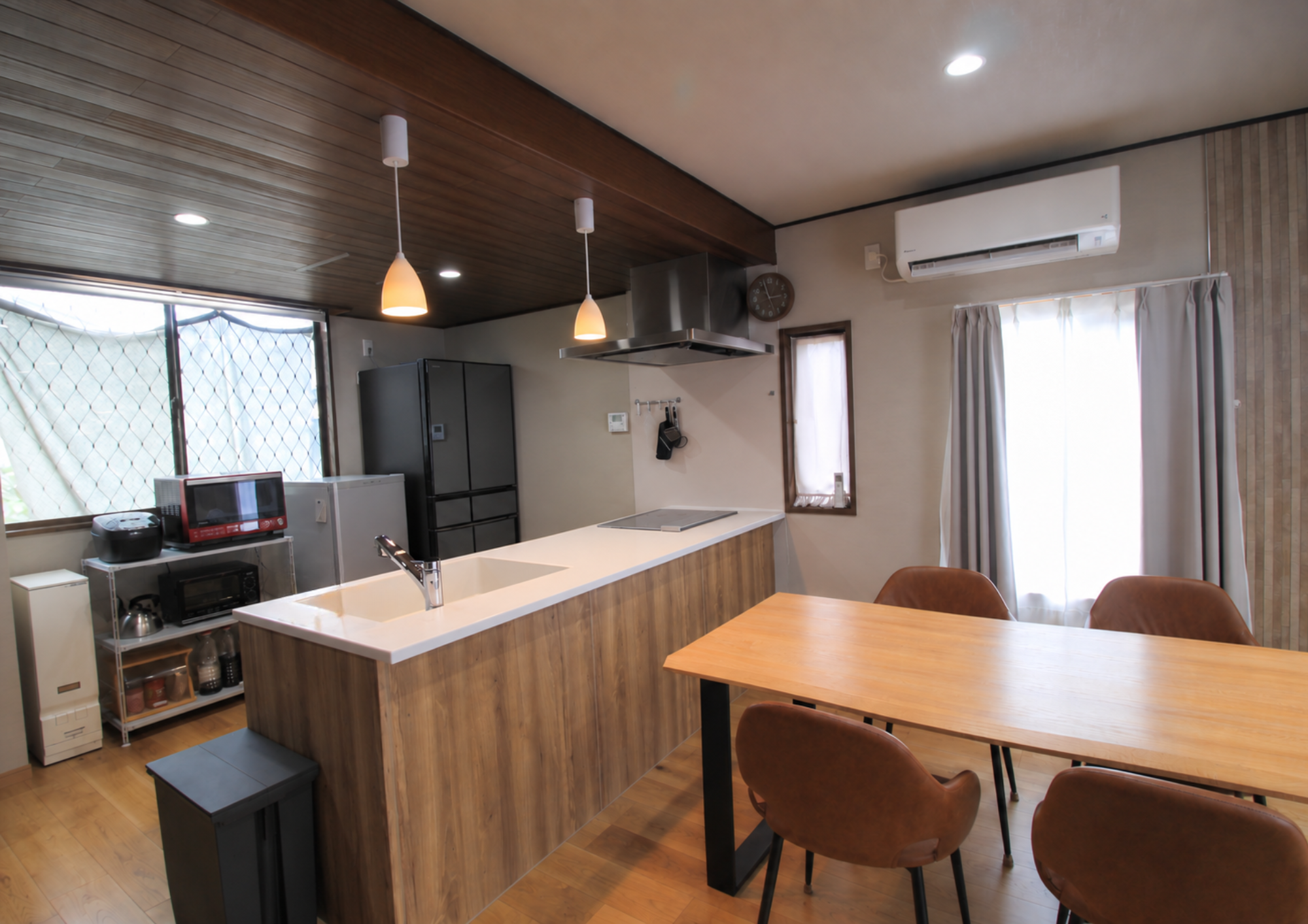 和室から洋室へ。壁を取り払って生まれた、光と家族が繋がるLDK/佐賀市 戸建